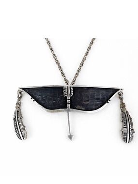 NATIVE AMERICAN STERLING SILVER COLLAR NECKLACE SIGNED BOW ARROWS FEATHERS
